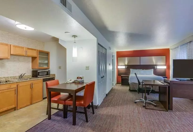 هتل Vivo South Bend