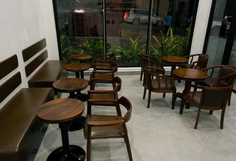 Ss Hotel & Residence