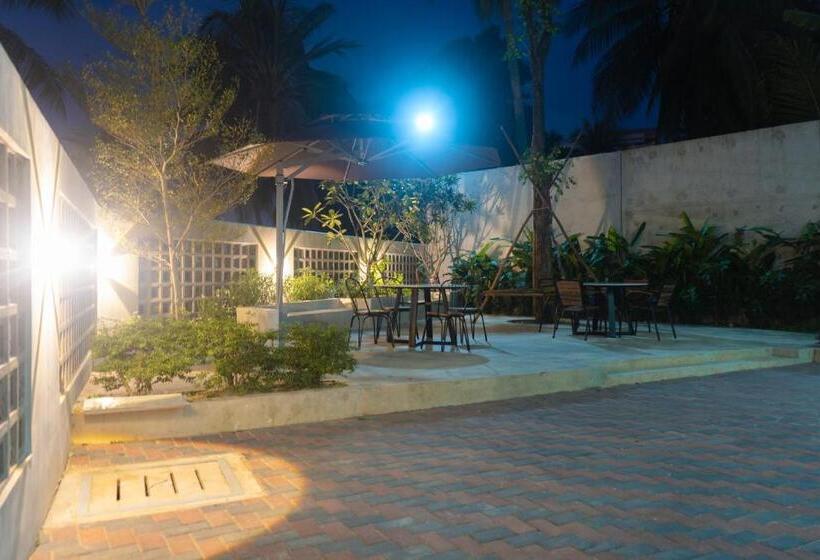 Ss Hotel & Residence