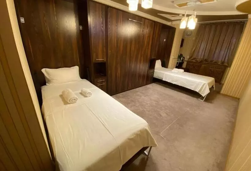 Budget Hostel