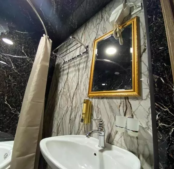 Budget Hostel