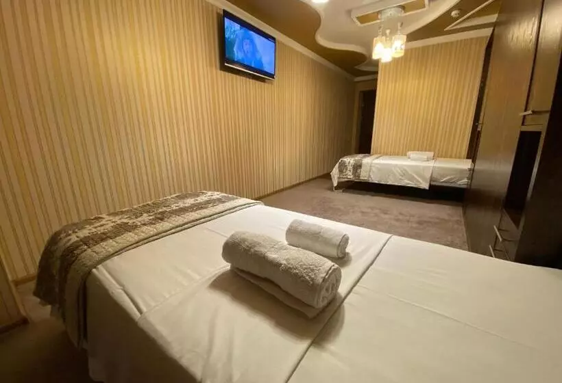 Budget Hostel