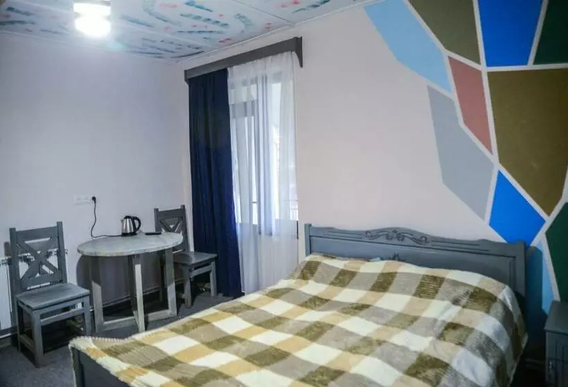 Hotelli Paxlava Guesthouse & Restaurant