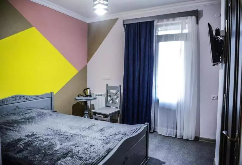 Hotelli Paxlava Guesthouse & Restaurant