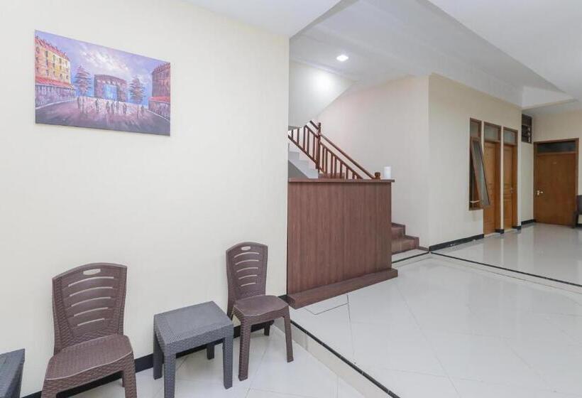 Hotel Reddoorz At Wr Supratman Batu