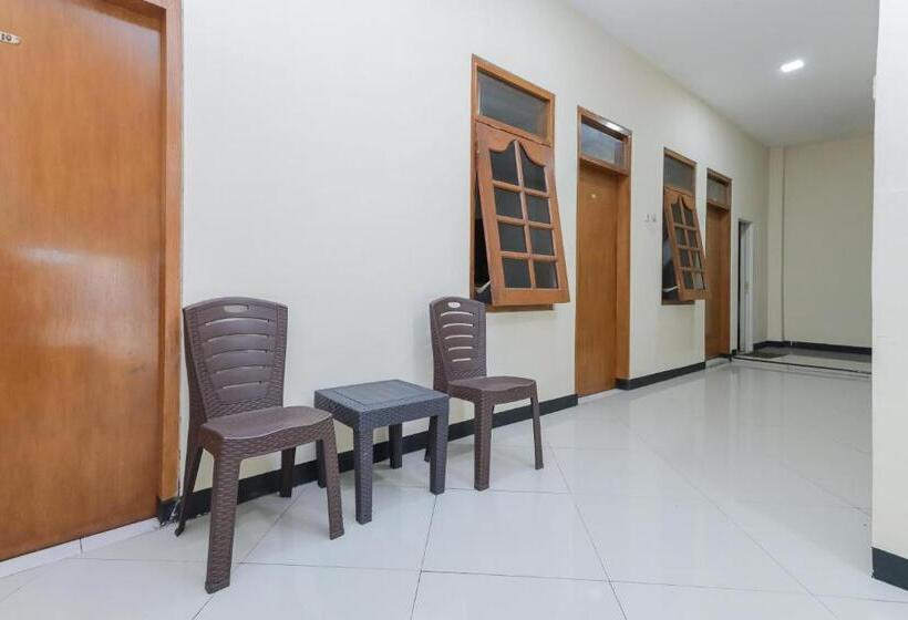 Hotel Reddoorz At Wr Supratman Batu