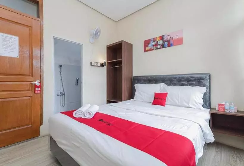 Hotelli Reddoorz At Wr Supratman Batu