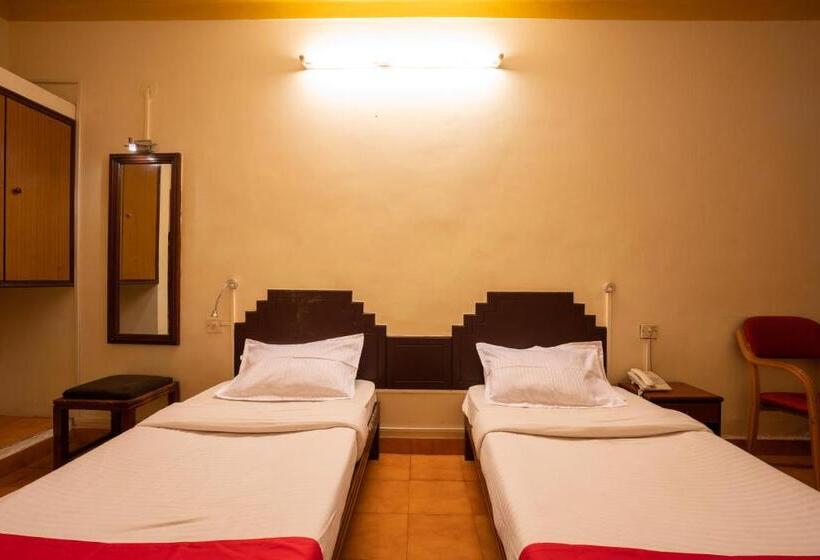 Отель The Sincro