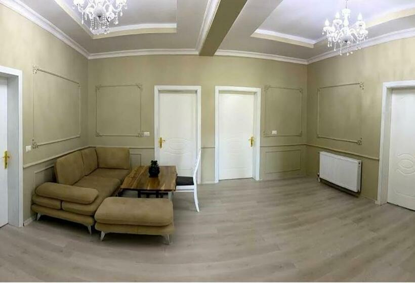 پانسیون Villa Elear