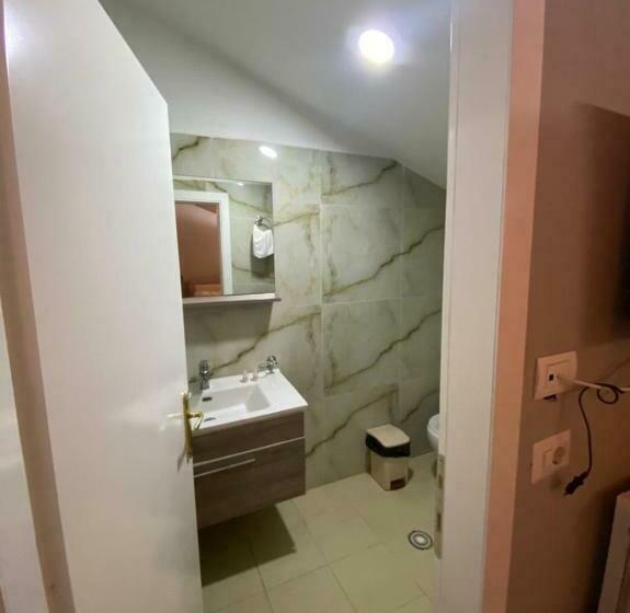 پانسیون Villa Elear