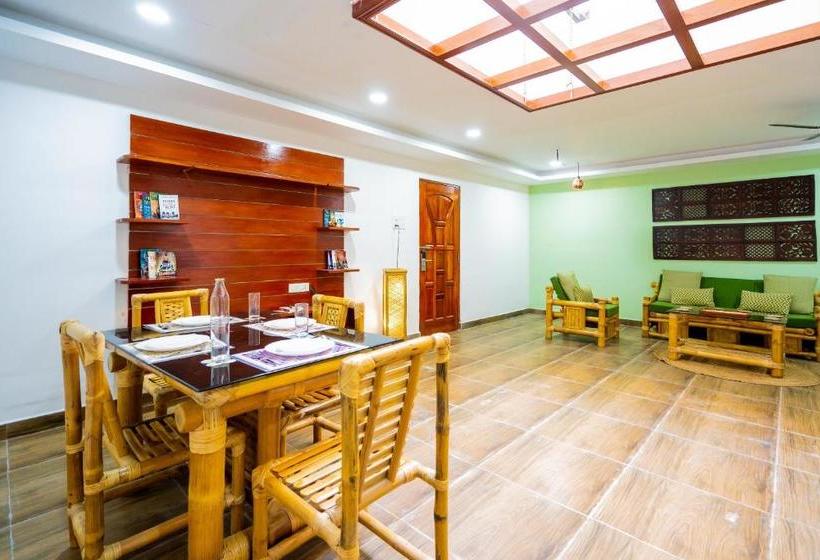 פנסיון Oyo 77457 Signature Residency Serenity Beach