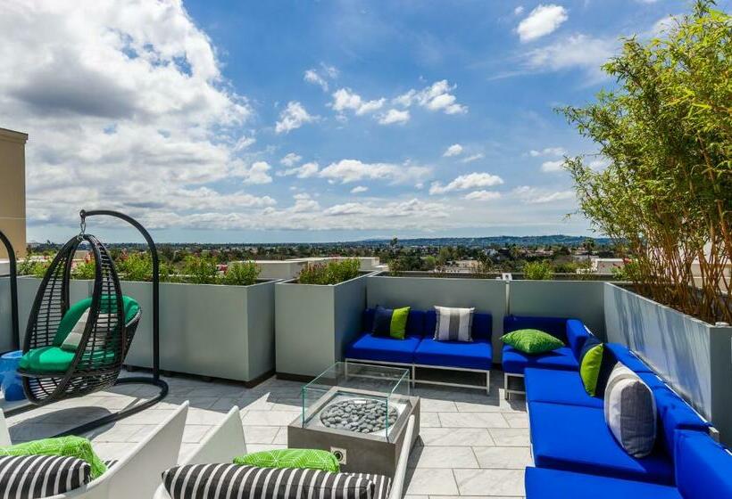 Suitesrus Apart  At Miracle Mile