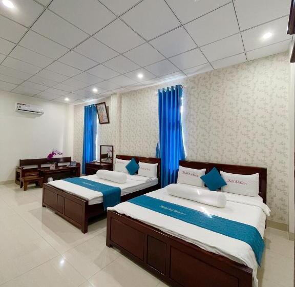 Anh Tuấn Hotel & Coffee   Pleiku, Gia Lai