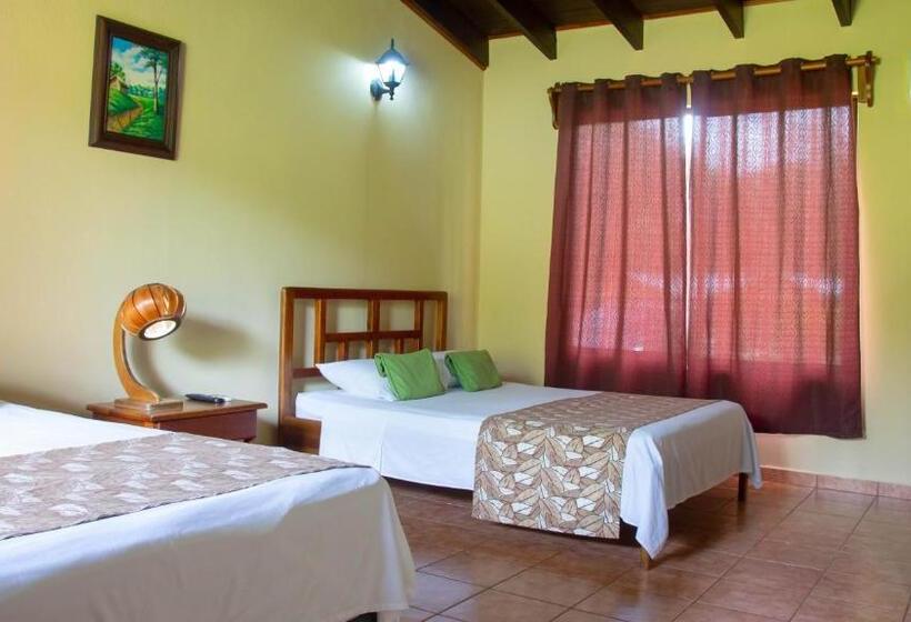 Hotel Confort Arenal