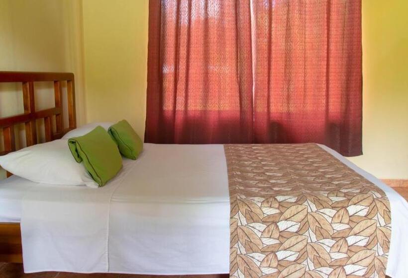 Hotel Confort Arenal