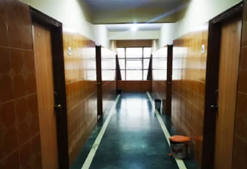 هتل Goroomgo Shabari Gate Bengaluru