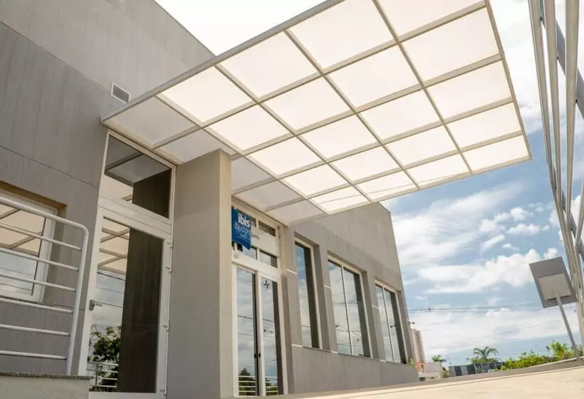 Hotelli Ibis Budget Leme Sp