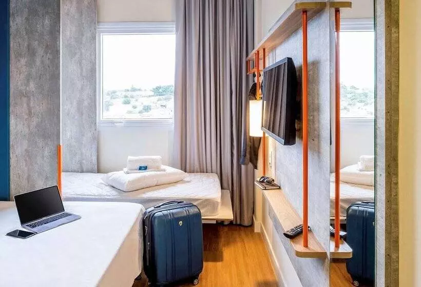 Hotelli Ibis Budget Leme Sp