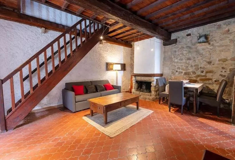 هتل Le Chateau D Argens