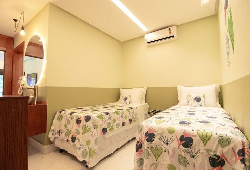 هتل Pousada Flores Do Carmo