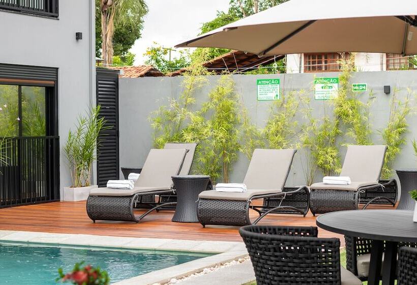 هتل Pousada Flores Do Carmo