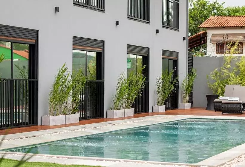 ホテル Pousada Flores Do Carmo