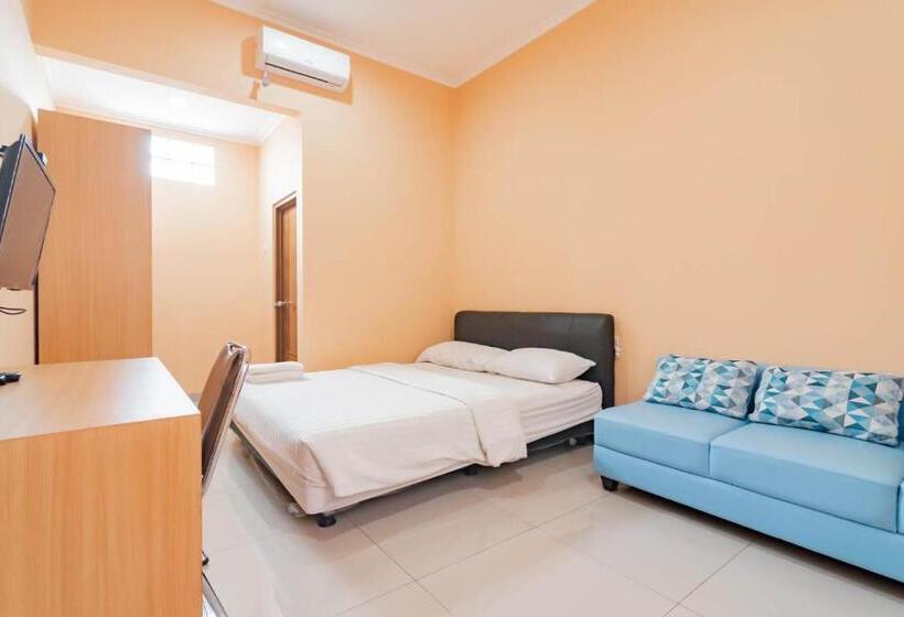 בית מלון כפרי Shofy Guest House Mitra Reddoorz