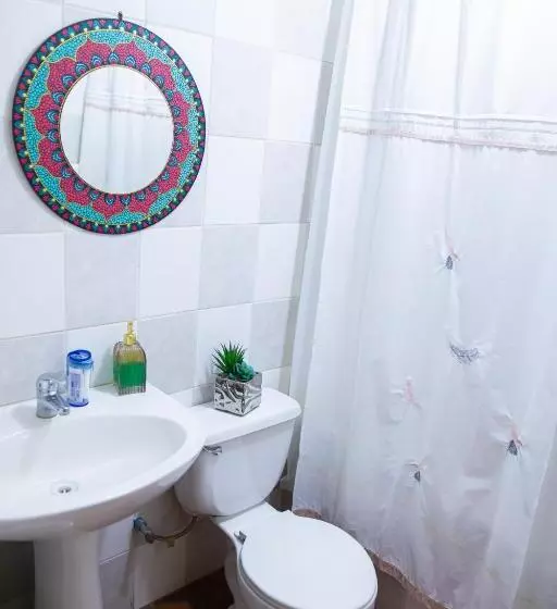 Majatalo Hostal La Casita Del Bajo