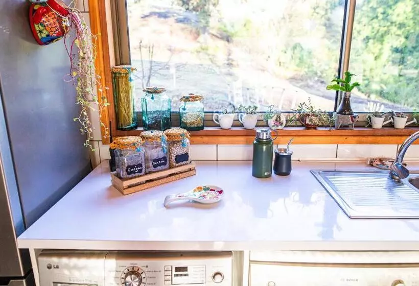 Majatalo Hostal La Casita Del Bajo