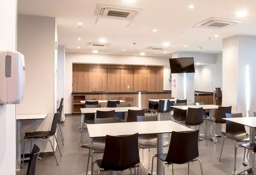 Hotelli Comfort Inn Delicias