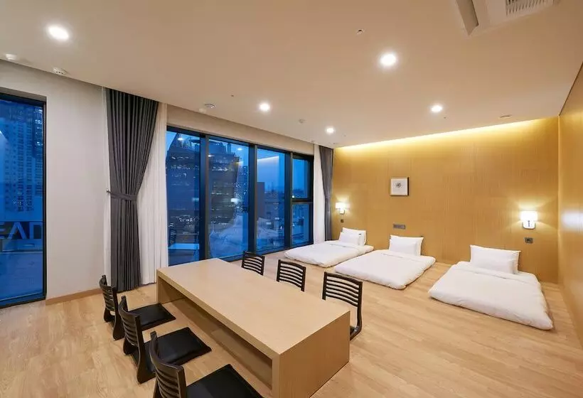 Hotelli Cs