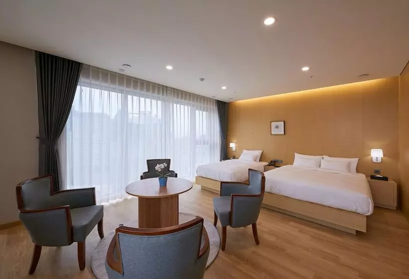 Hotelli Cs