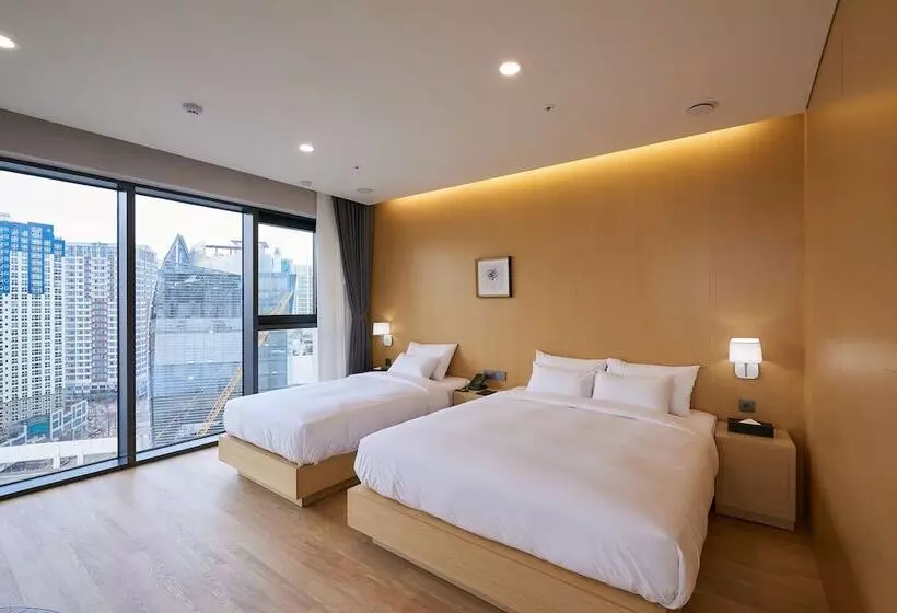 Hotelli Cs