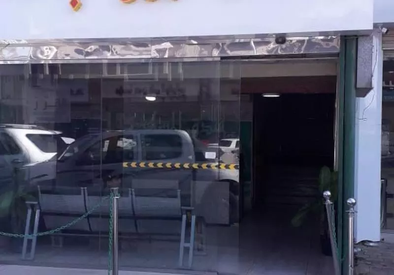 Hotelli Oyo 576 Shrooq Albaha