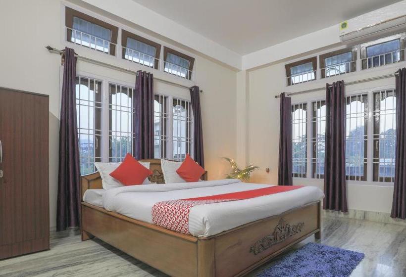 Hotel Oyo 76830 Dutta Residency