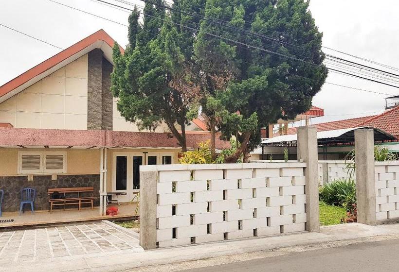 בית מלון כפרי Oyo 90138 Dear Darlin Villa  Family Stay