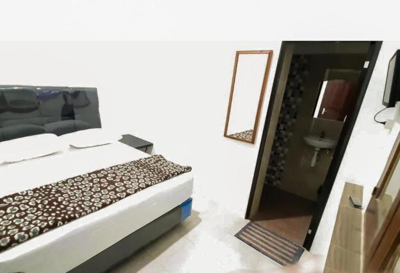 בית מלון כפרי Oyo 90138 Dear Darlin Villa  Family Stay