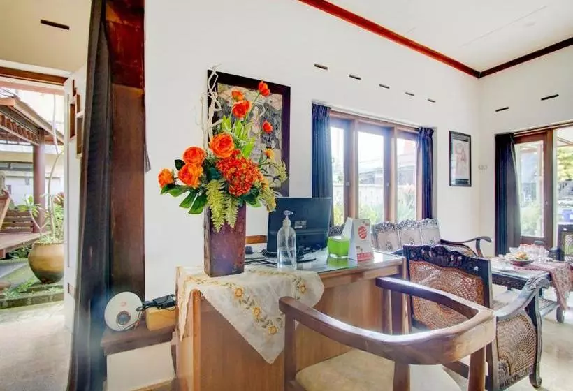 Hotelli Oyo 90138 Dear Darlin Villa  Family Stay