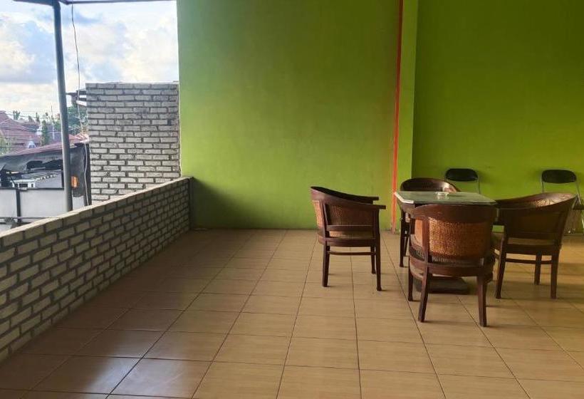 בית מלון כפרי Oyo 90157 Griya Andon Syariah