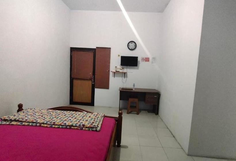 בית מלון כפרי Oyo 90157 Griya Andon Syariah