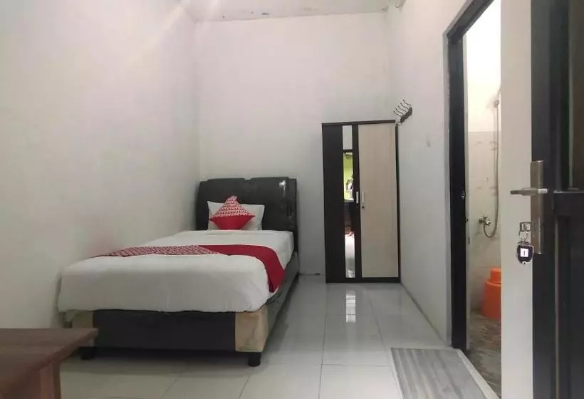 ホテル Oyo 90157 Griya Andon Syariah