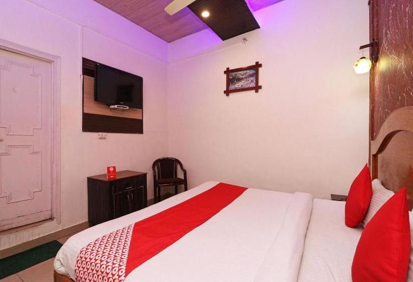 호텔 Oyo Vad180  Pashupati Regency