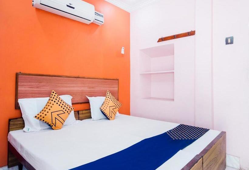 בית מלון כפרי Spot On 75742 Sri Devi Lodge