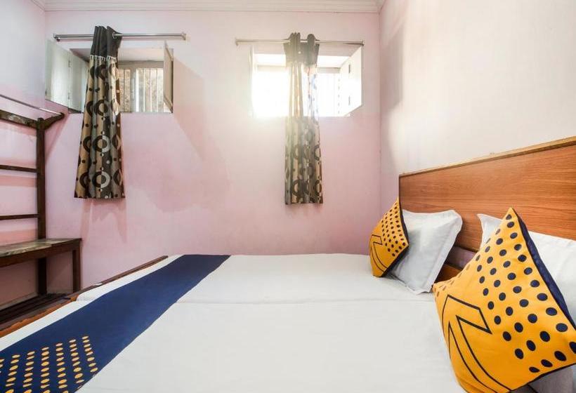 בית מלון כפרי Spot On 75742 Sri Devi Lodge