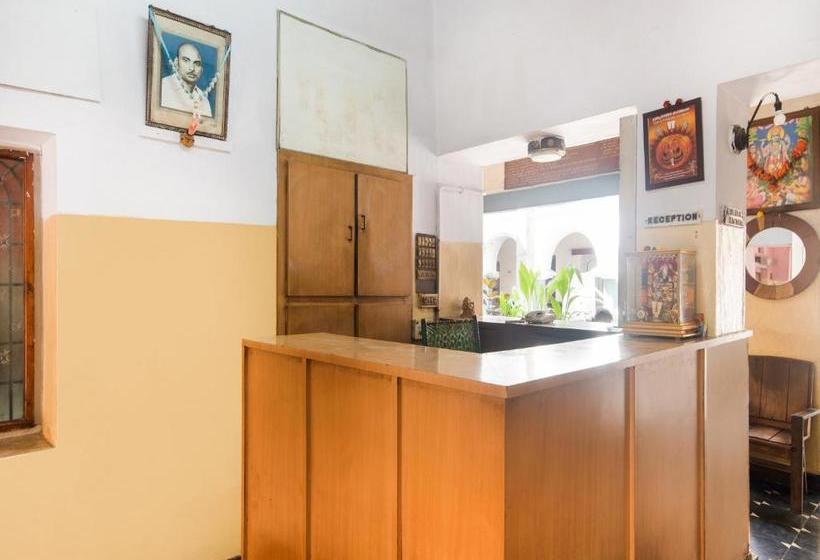 בית מלון כפרי Spot On 75742 Sri Devi Lodge