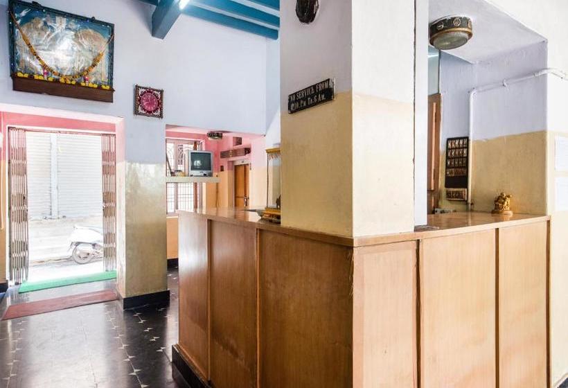 בית מלון כפרי Spot On 75742 Sri Devi Lodge