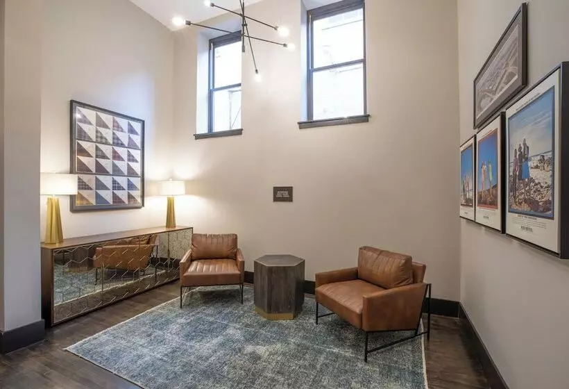 The Bee Hotel, Danville