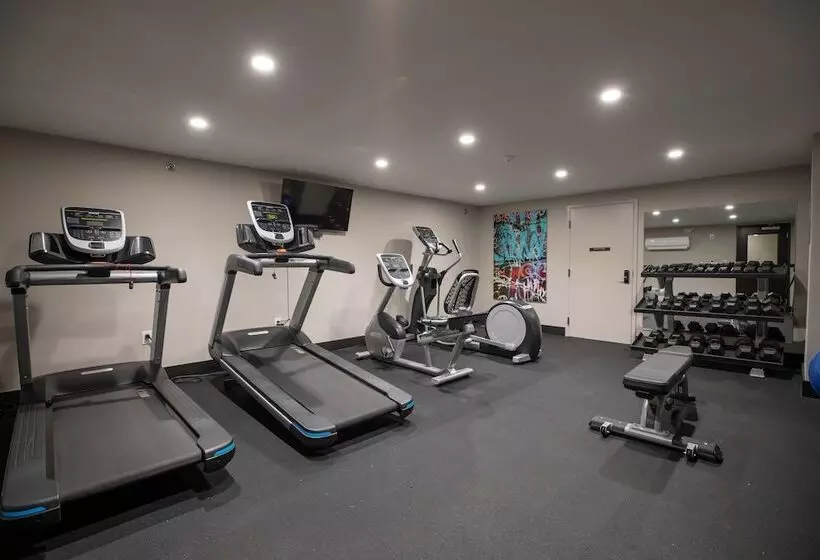 The Bee Hotel, Danville