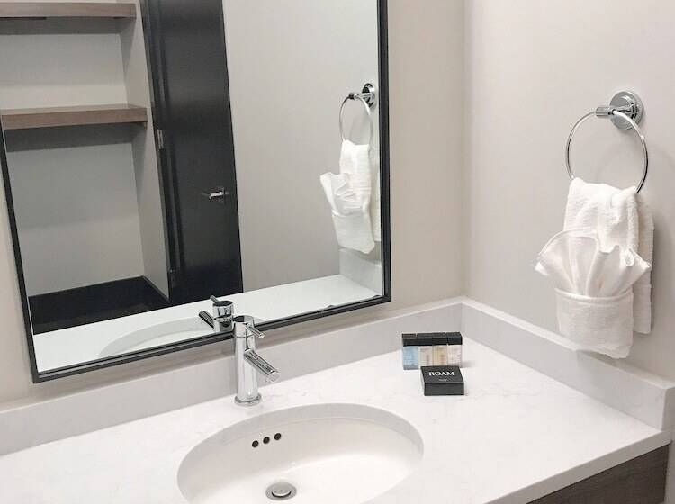 The Bee Hotel, Danville