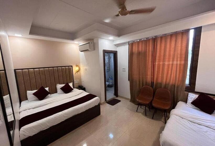 Hotel The Divine Oak